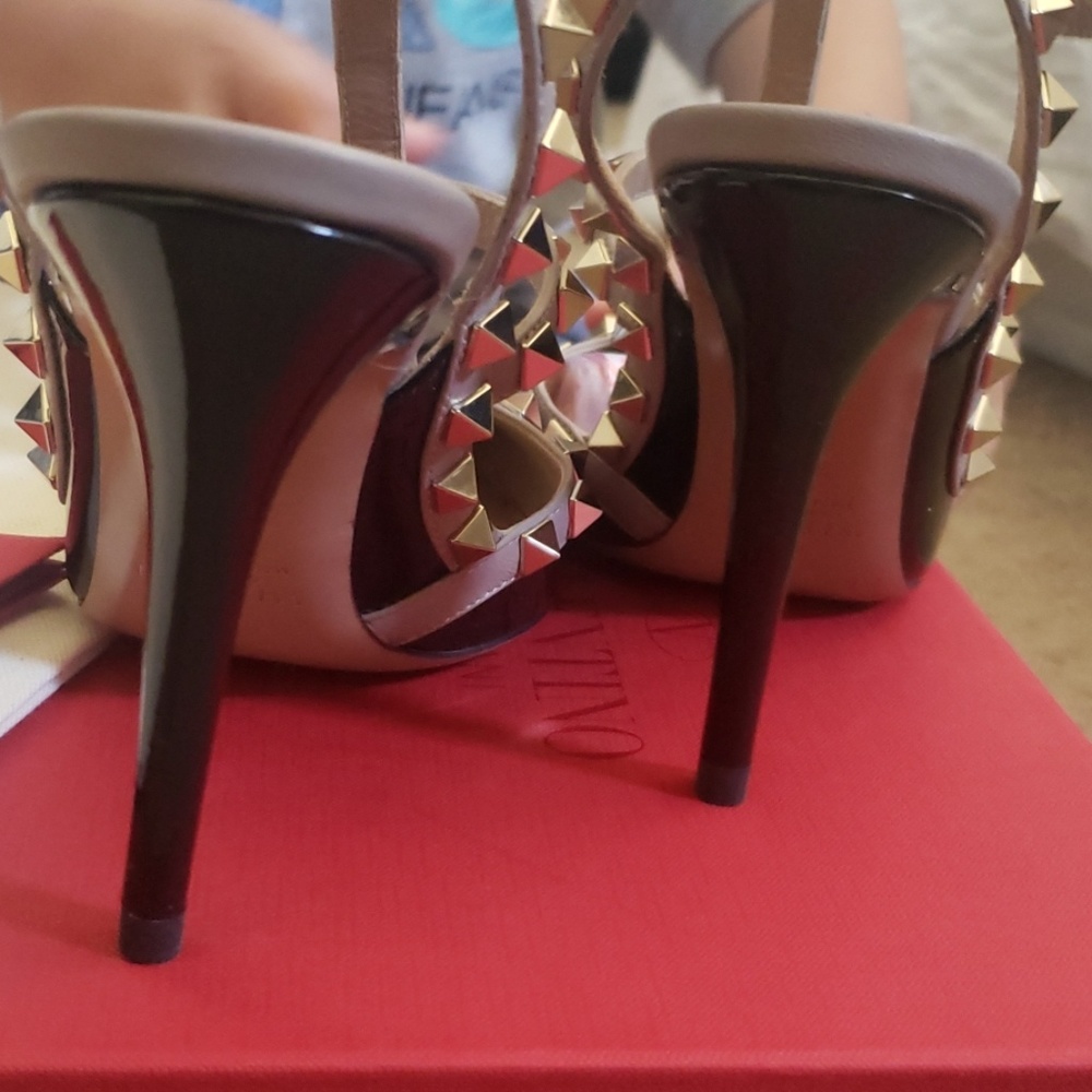 Valentino Rockstud 4" Pump Black/Beige size 36.5 - Picture 3 of 6